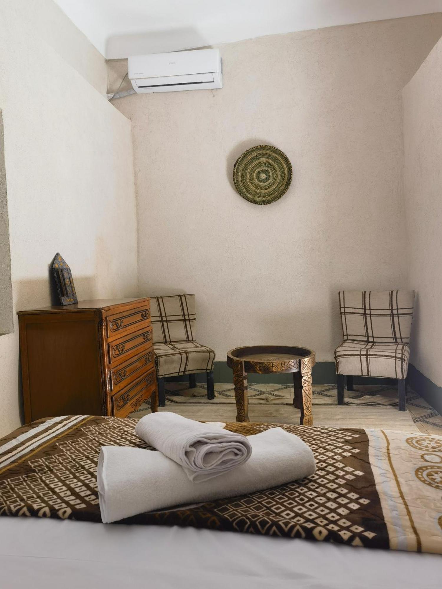 Medina Oasis Hostel มาร์ราเกช ภายนอก รูปภาพ