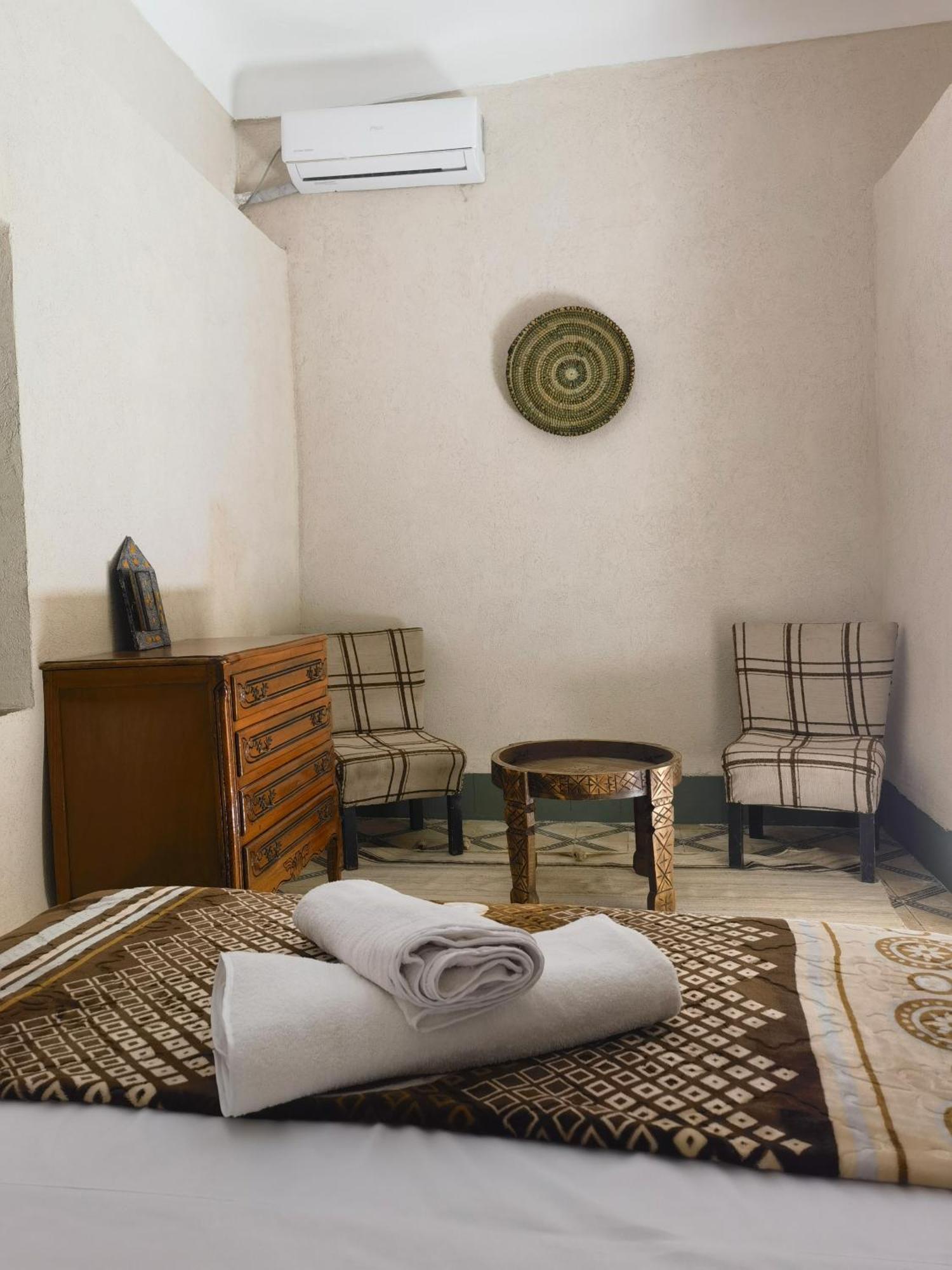 Medina Oasis Hostel มาร์ราเกช ภายนอก รูปภาพ